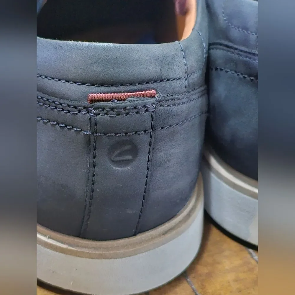 Clarks elegant leather